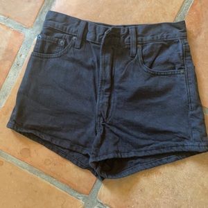 - Levi’s Ribcage Black shorts. New without tags